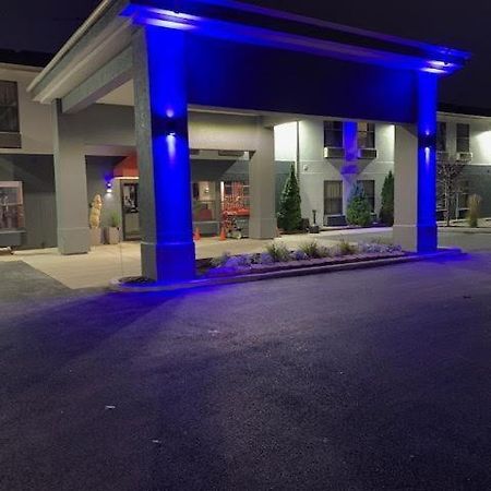 Days Inn By Wyndham Great Lakes Naval Base North Chicago Zewnętrze zdjęcie