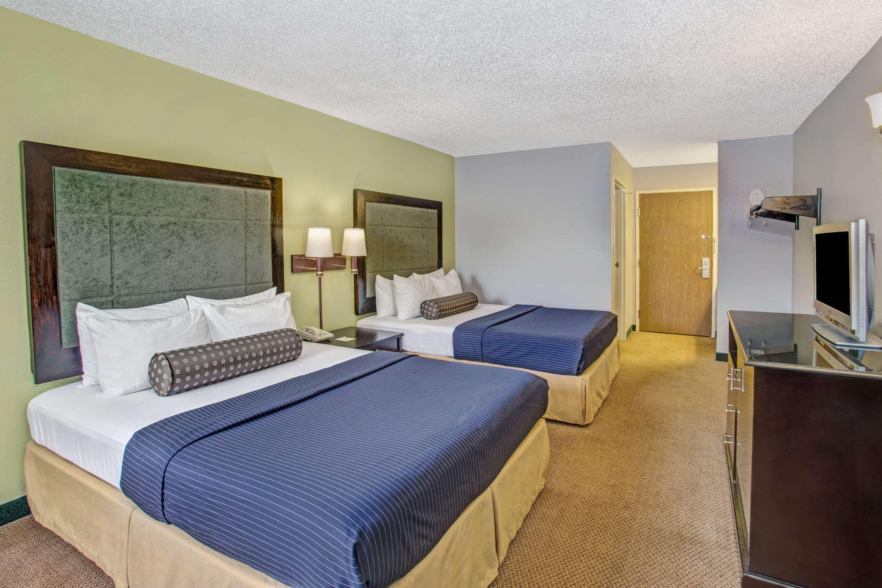 Days Inn By Wyndham Great Lakes Naval Base North Chicago Zewnętrze zdjęcie